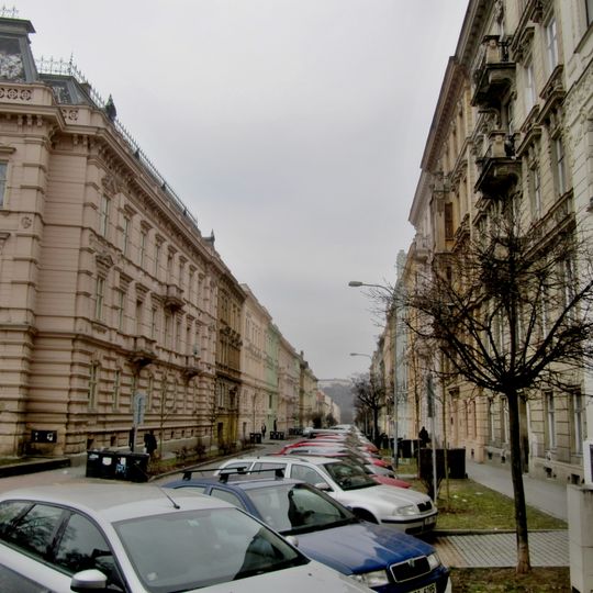 Jiráskova 3–57, 4–54