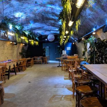 Paris'te su kenarı meyhaneler ve barlar