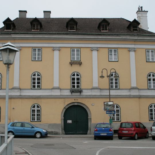 Wohnhaus, ehem. Herrenhaus