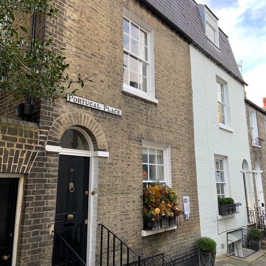 28 And 29, Portugal Place