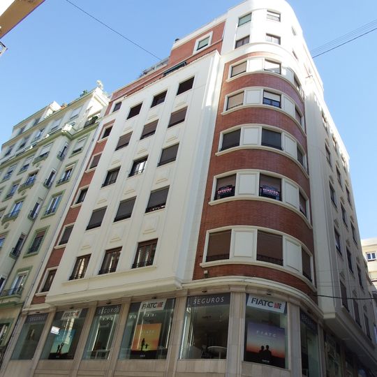 Edificio en calle Garrigues 6, Valencia
