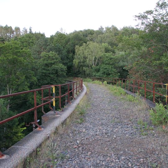 Železniční most přes třídu Osvoboditelů v Horním Slavkově