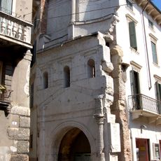 Porta Leoni