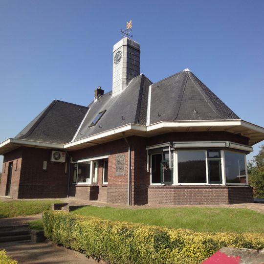 Sluiskantoor annex garenskantoor Julianasluis