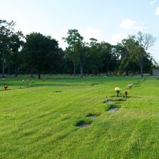 Woodlawn Garden of Memories Cemetery