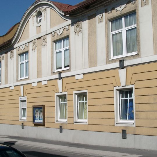 Bürgerhaus, Kritschengebäude-Haus