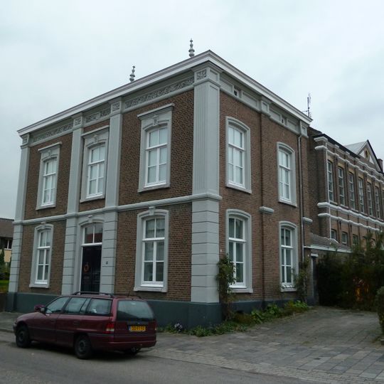 Vroenhof 18, Houthem