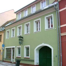 Wohnhaus in geschlossener Bebauung Senftenberger Straße 6 (Altstadt)