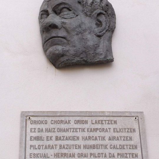 Enbil pilotariaren irudia