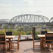 Rooftop in Nashville: cocktails, view of the Cumberland, live music