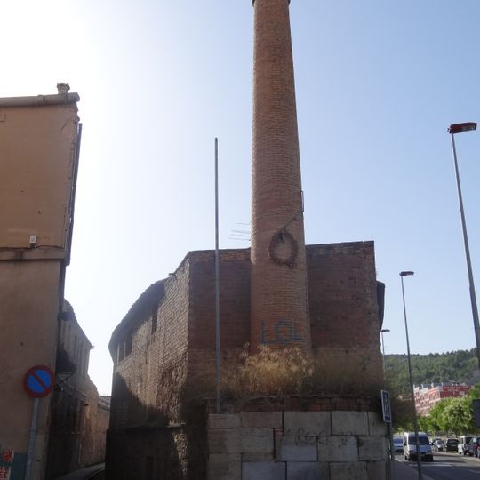 Xemeneia de la fàbrica de Cal Sistaré