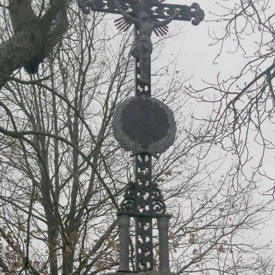 Kříž u silnice severně od Konojed