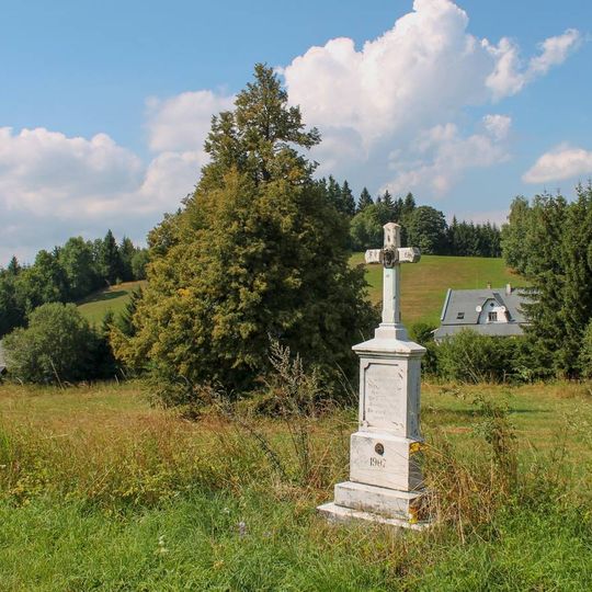Kříž v Pramenech u Žárové