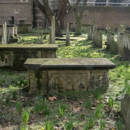 Monument To Thomas Goodwin And Thankful Owen, South Enclosure