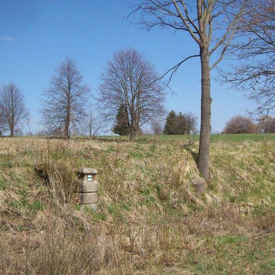 Kříž jihozápadně od Vlčevsi