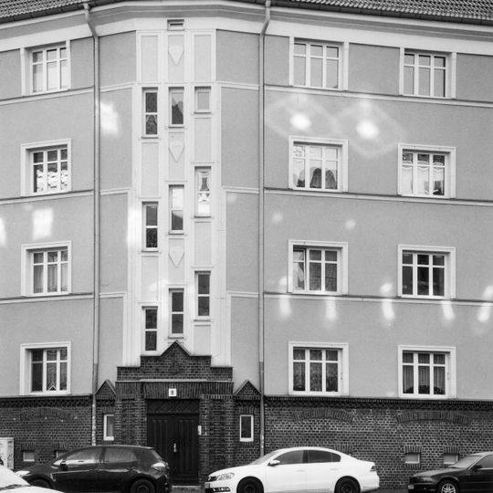 Mietshaus Baunackstraße 8