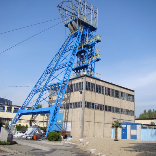 Budynek nadszybowy z wieżą