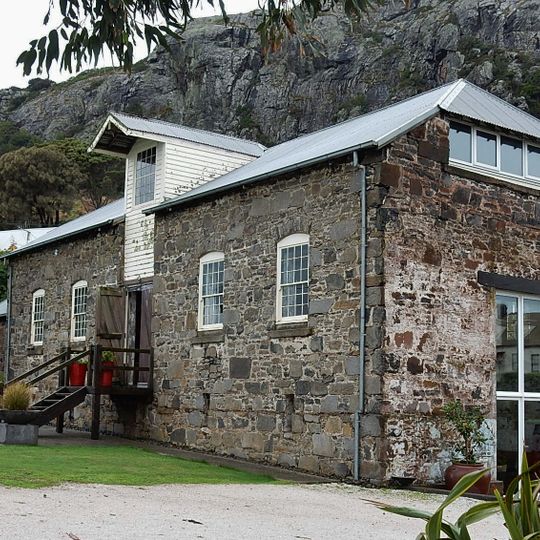 V.D.L. Company Store