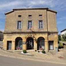 Mairie-lavoir de Fresnois-la-Montagne