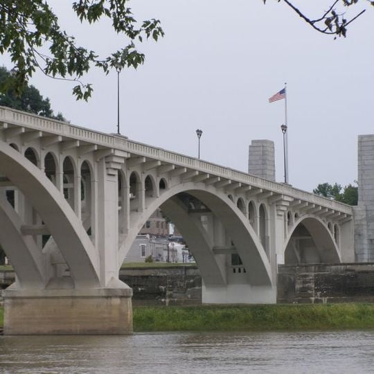 Lincoln Memorial Bridge