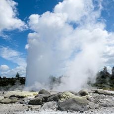 Pōhutu Geyser