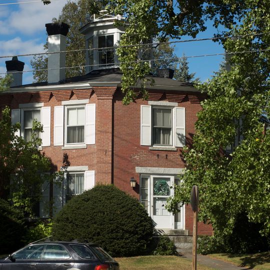 Hiram Ramsdell House