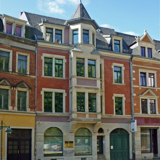 Mietshaus in geschlossener Bebauung und Tordurchfahrt Röderstraße 14