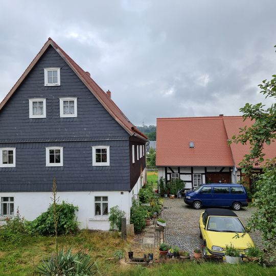 Bauernhaus und Scheune Hauptstraße 38