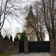 Kaštieľ a park, kaštieľ