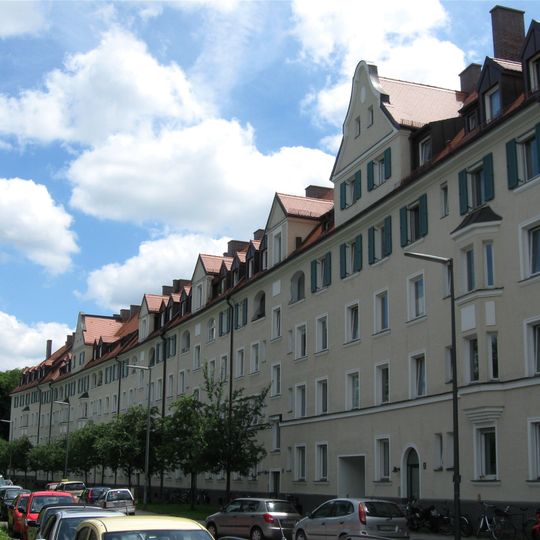 Teutoburgerstraße 1-6