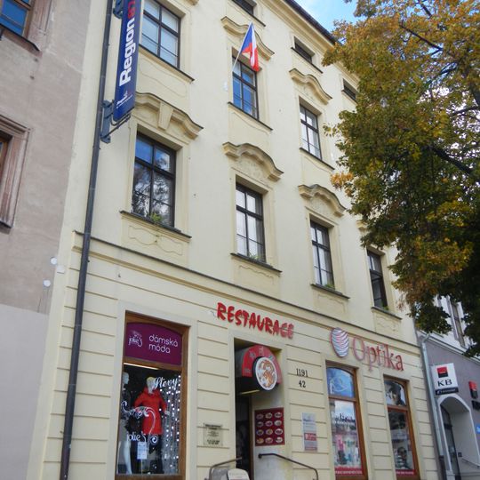 Masarykovo náměstí 42