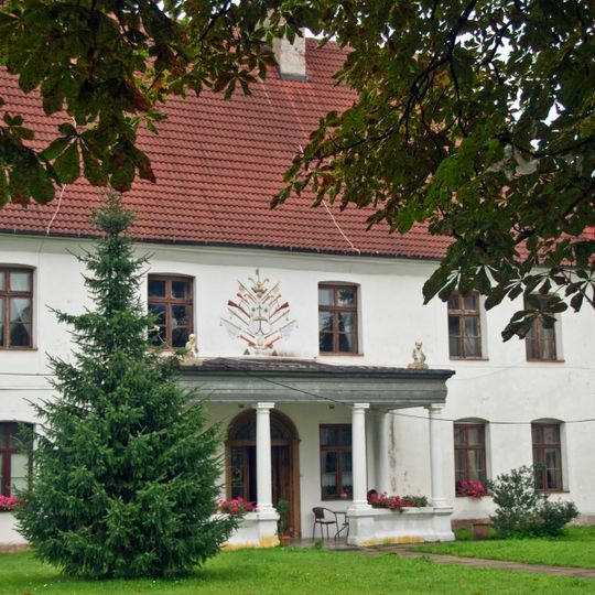 Manor house in Charbrowo