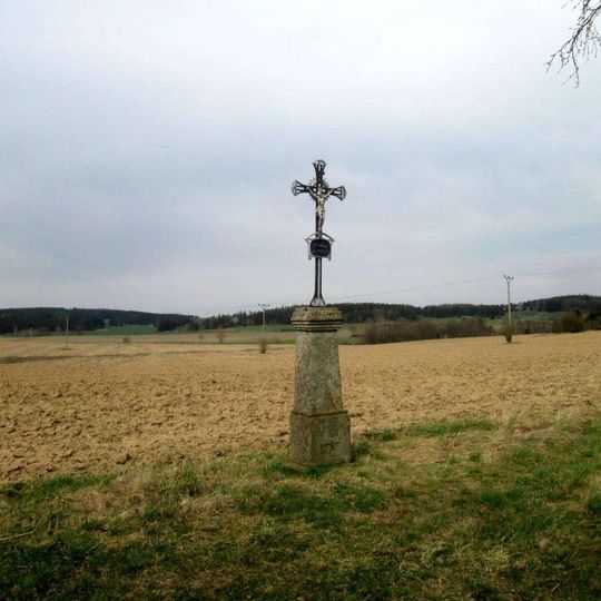 Kříž jihozápadně od Malého Boru