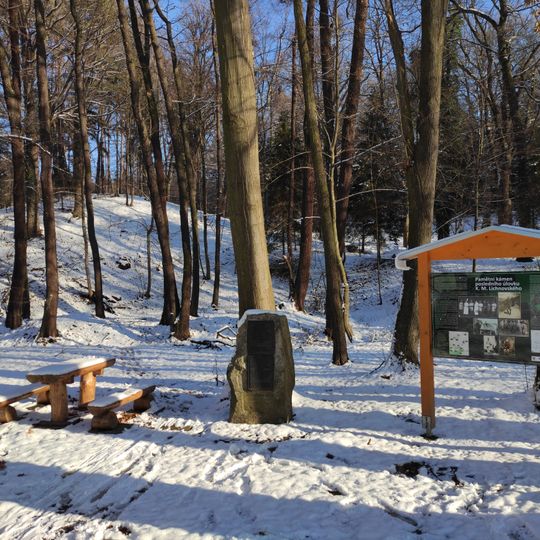 Pamětní kámen posledního úlovku Karla Maxe Lichnovského