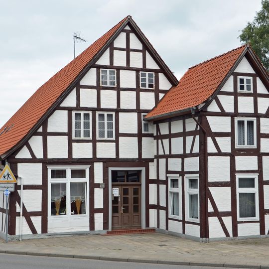 Wohnhaus Kirchstraße 18