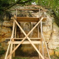 Skalní kaplička s reliéfem Piety v Třebízi