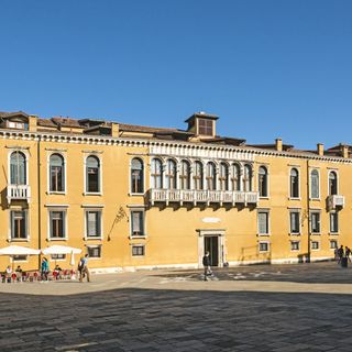 Palazzo Loredan in Campo Santo Stefano