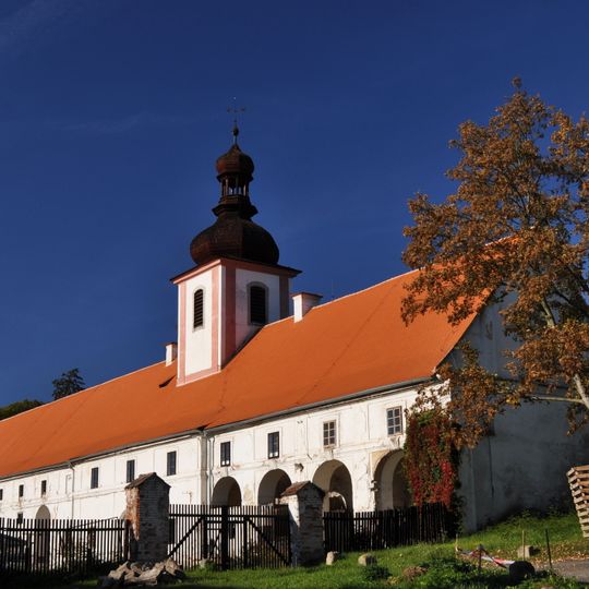 Chlévy klášterního dvora v Plasích