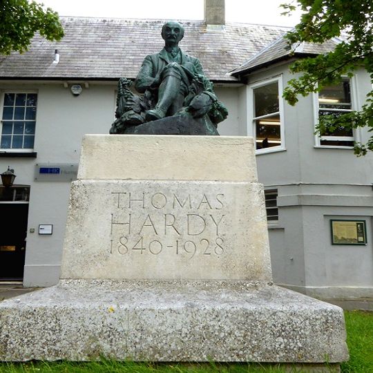 Statue of Thomas Hardy