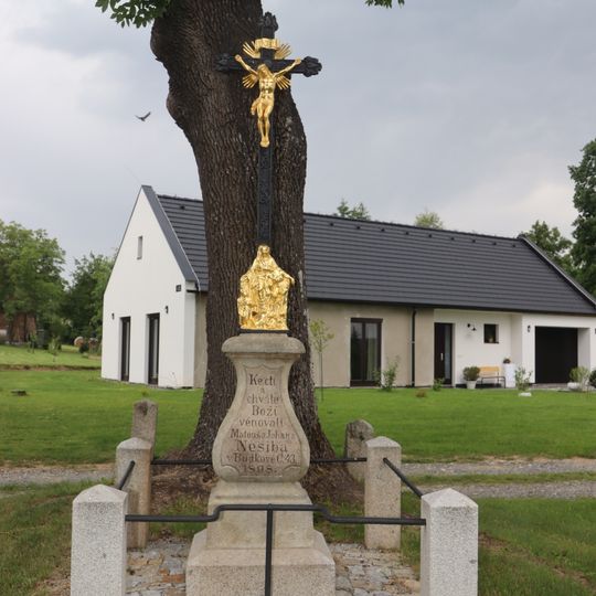 Kříž u domu 145 v Budkově