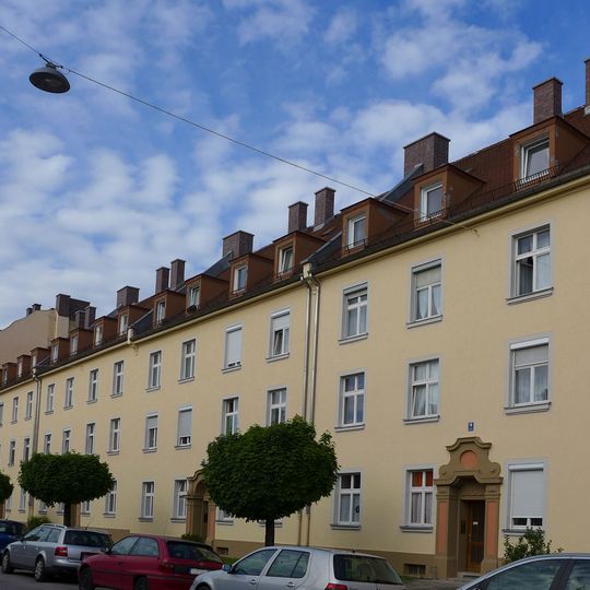 Teil eines neubarocken Mietshausblocks