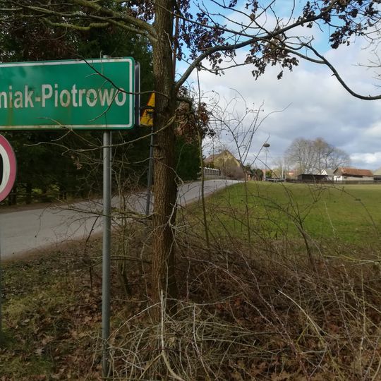Osiniak-Piotrowo