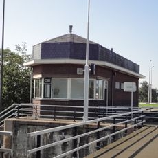 Brugwachtershuisjes Julianasluis