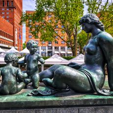 Statue