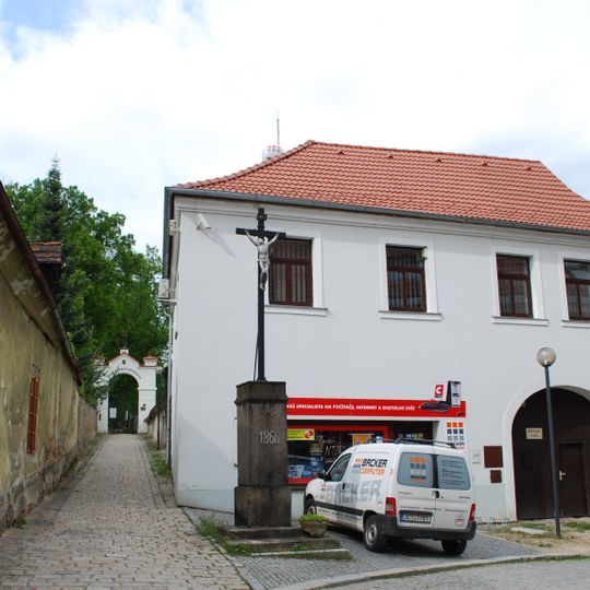 Kříž v Týnu nad Vltavou v Jiráskově ulici