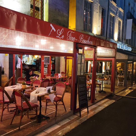 Le Tire Bouchon