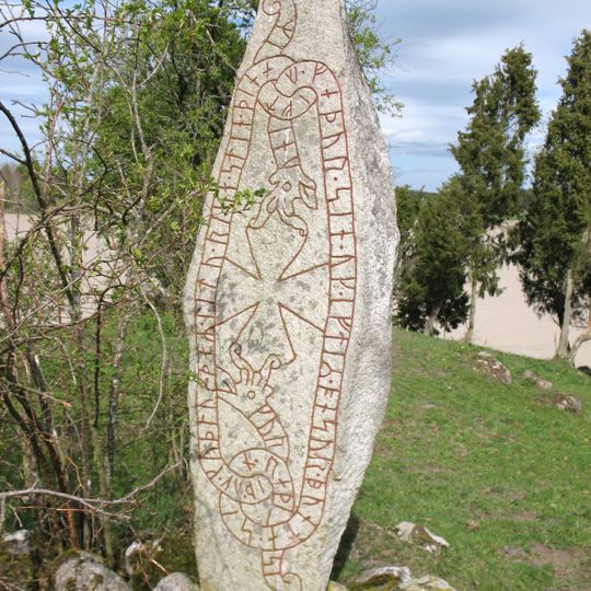 Uppland Runic Inscription 328