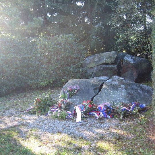 Pomník zahynulým na hranici v období 1948-1989 u silnice Kdyně - Všeruby