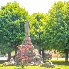 Pomník Jana Husa na náměstí Svobody v Železnici