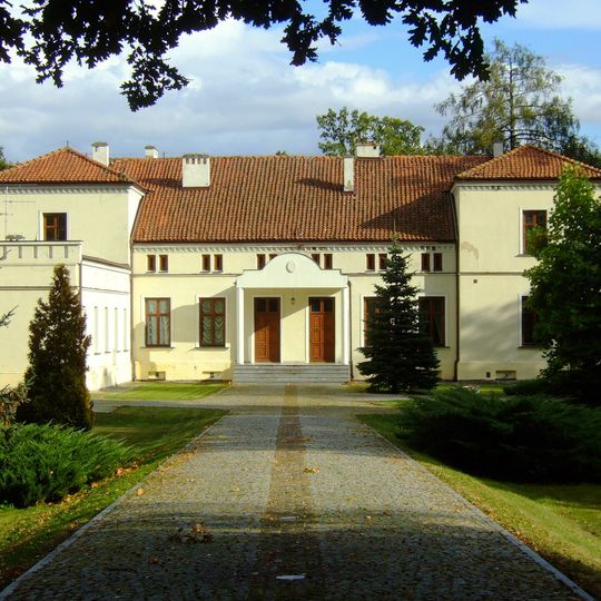 Palace in Łojdy